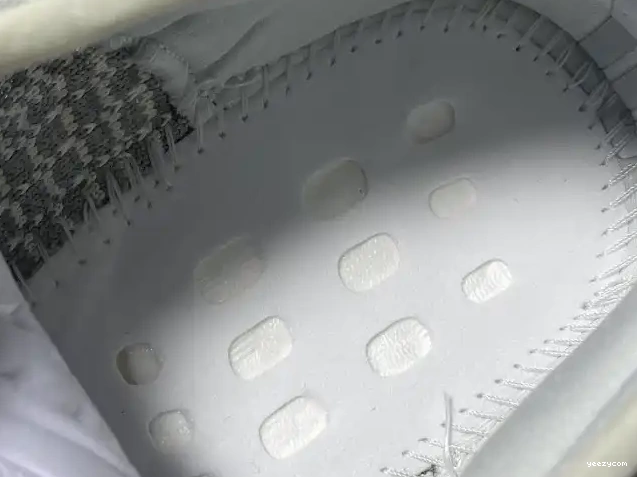 V2 Adidas 350 Boost FX4348 Non-Reflective Yeshaya Yeezy 0623